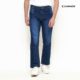 Padukan Jeans Biru Tua: Baju Warna Apa yang Sesuai?