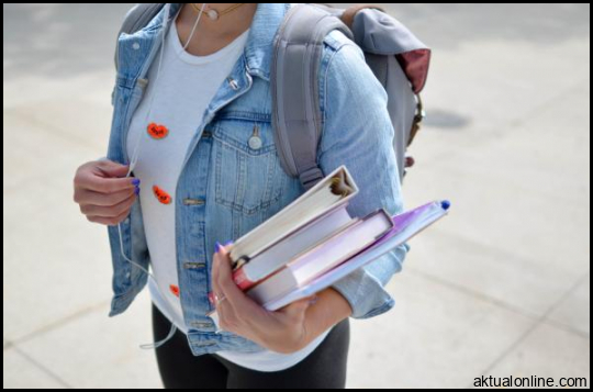 7 Persiapan Wajib Sebelum Mendaftar Kuliah ke Luar Negeri | Englishvit.com