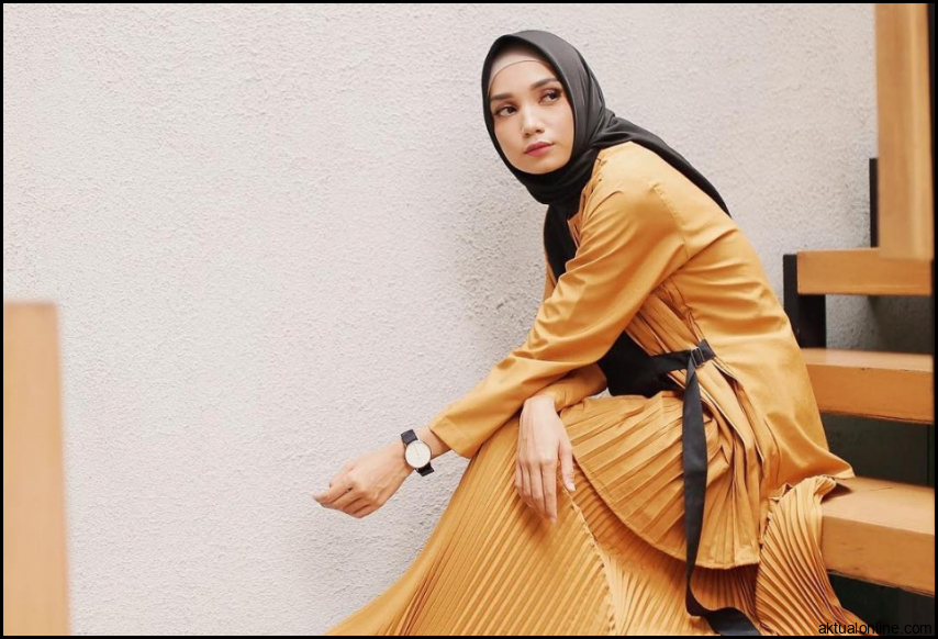 Jilbab Untuk Baju Warna Kuning Kunyit - barangnesia.com